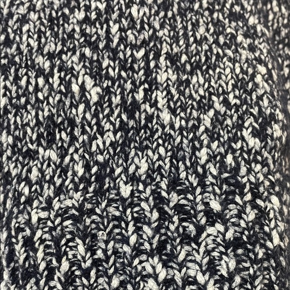 Aritzia Community Dark Navy & white Speckled Wool and cotton Turtleneck Sweater - Picture 8 of 16